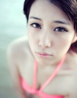 日本巨大的奶头在线观看