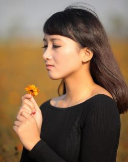 性感少妇脱丝自拍